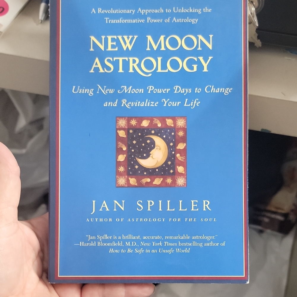 New Moon Astrology by Jan Spiller